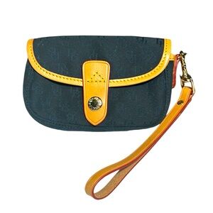 Dooney & Bourke wallet flap wristlet